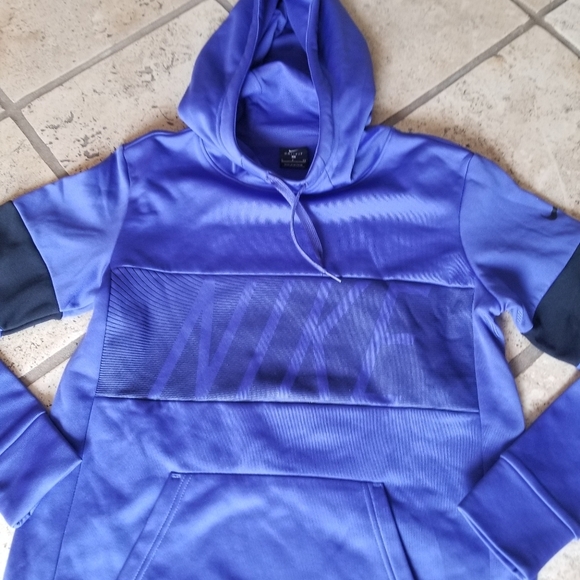 Nike Hoodie - Picture 3 of 4